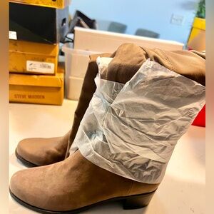 Unisa Browne suede boots